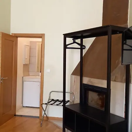 Fado Bed & Breakfast - Santos-3
